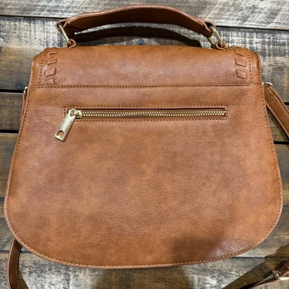 Urban Expressions Khloe Tan Western Boho Bohemian Saddle Shaped Crossbody Purse - Picture 7 of 15